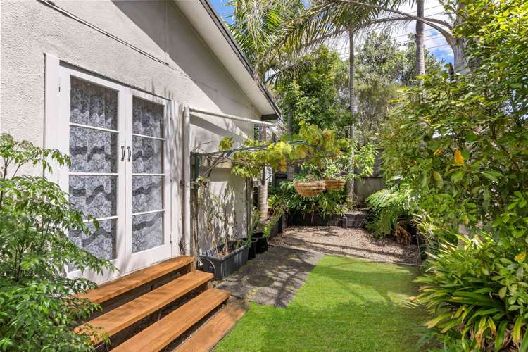 899 East Coast Road Torbay_5