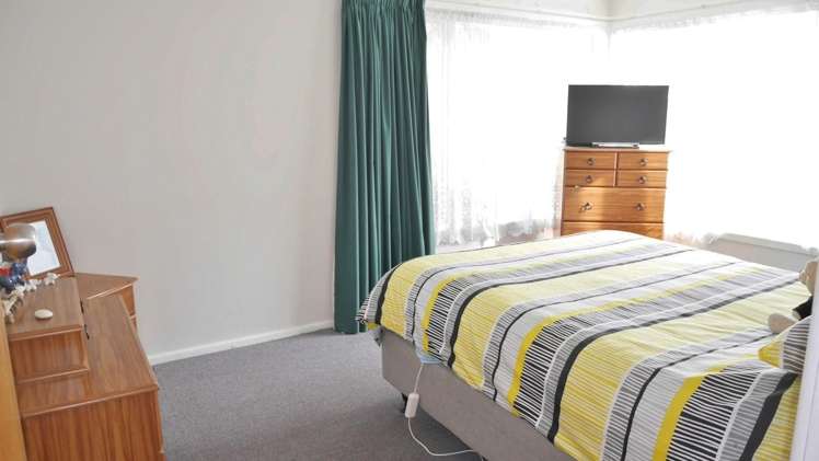 50 Kathleen Crescent Hornby_6