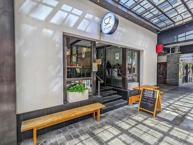 AFFORDABLE CAFÉ / RETAIL – PRIME CBD LOCATION