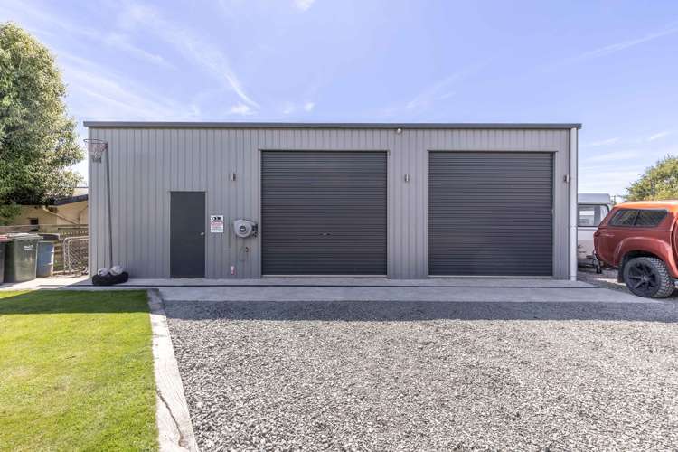 3 Anderson Place Gore Surrounds_14