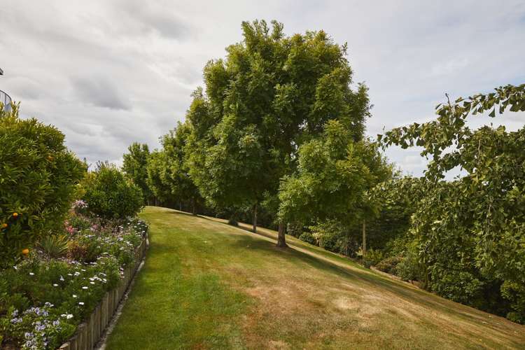 53 Fairbourne Drive Fairhall_15