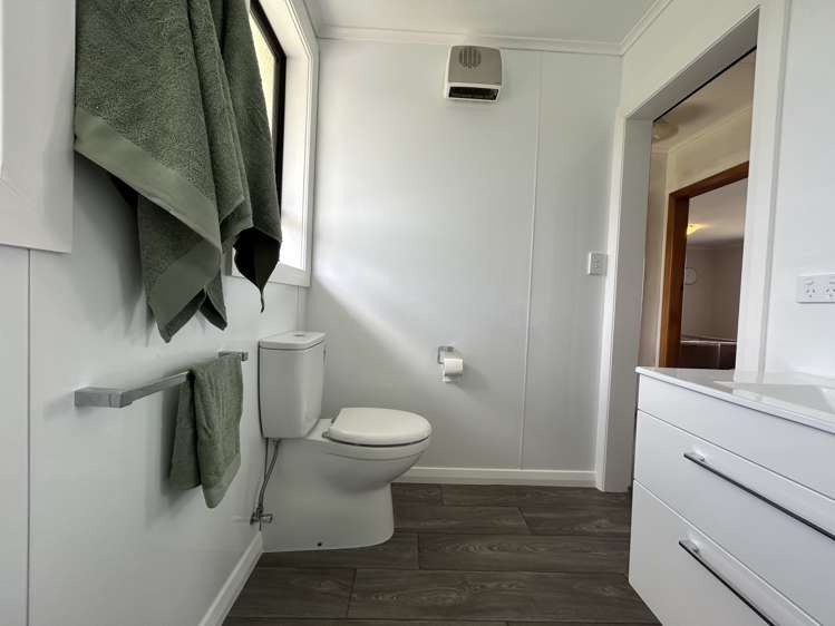 8 Lanark Street Balclutha_13