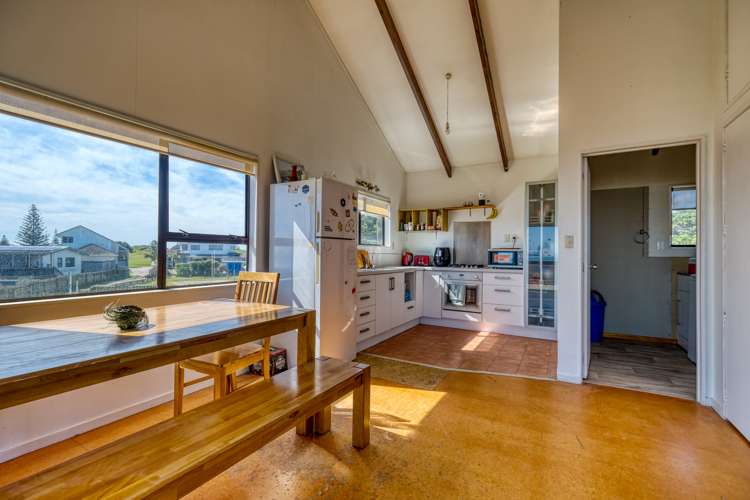 27 Kaka Street Ahipara_10