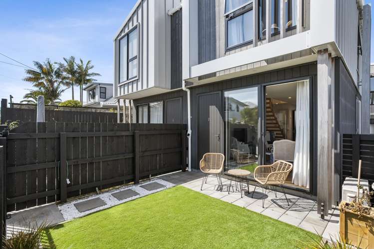 14/82 East Coast Road Milford_6