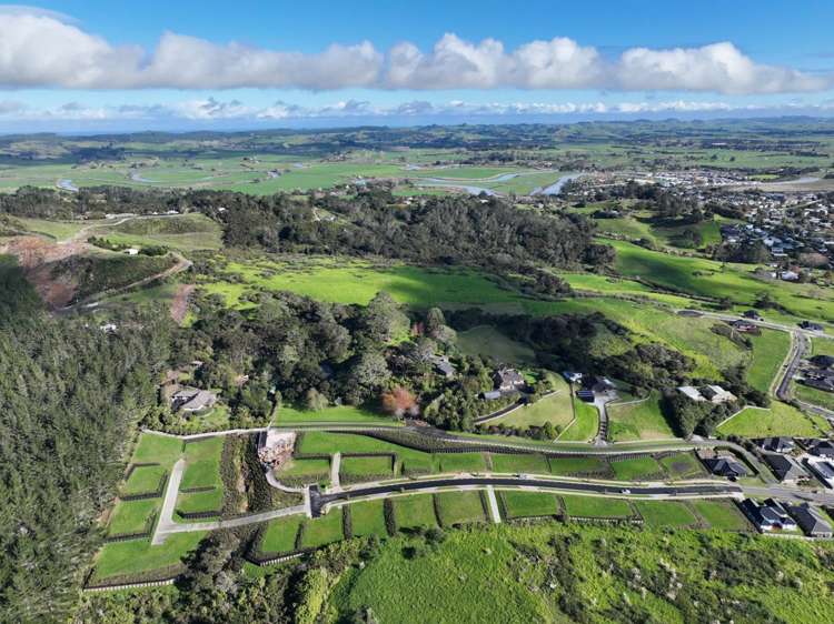 2-17,19-26 46 Urumaraki Avenue_0