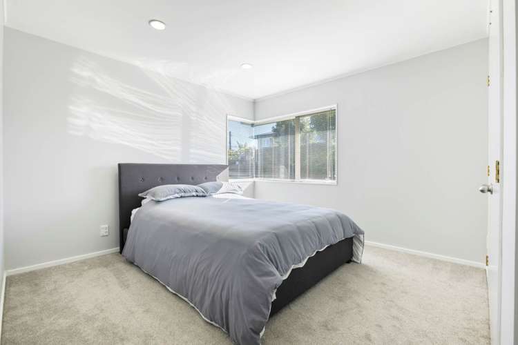 8b Youngs Road Papakura_9