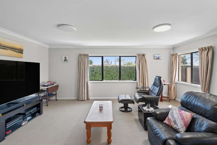 1 Bellbird Rise Pyes Pa_12