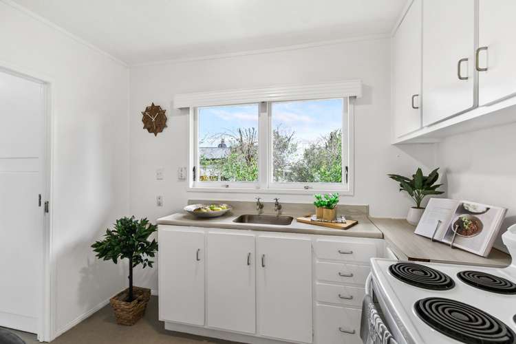 1/11a Baird Street Howick_3