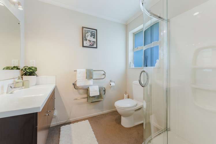 10 Cheshire Place Stoke_16