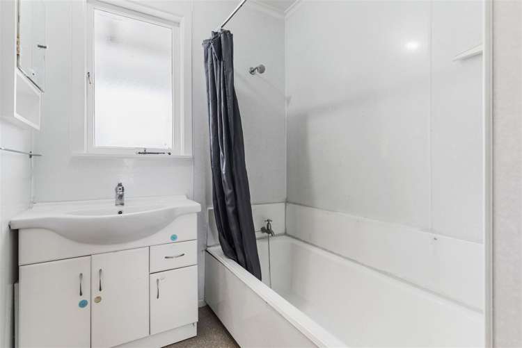 7 Hughes Terrace Te Atatu Peninsula_18