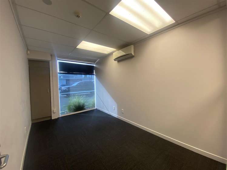 LHS Ground Floor Tenancy, 103 Tristram Street Hamilton Central_5