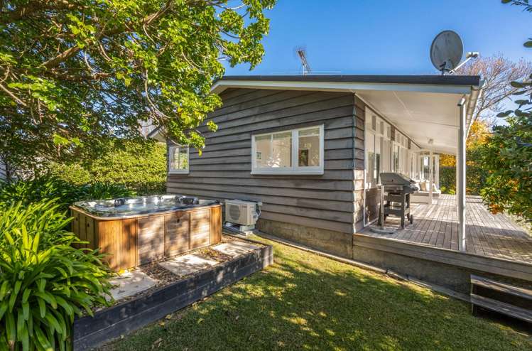 41 Seymour Road Mellons Bay_24