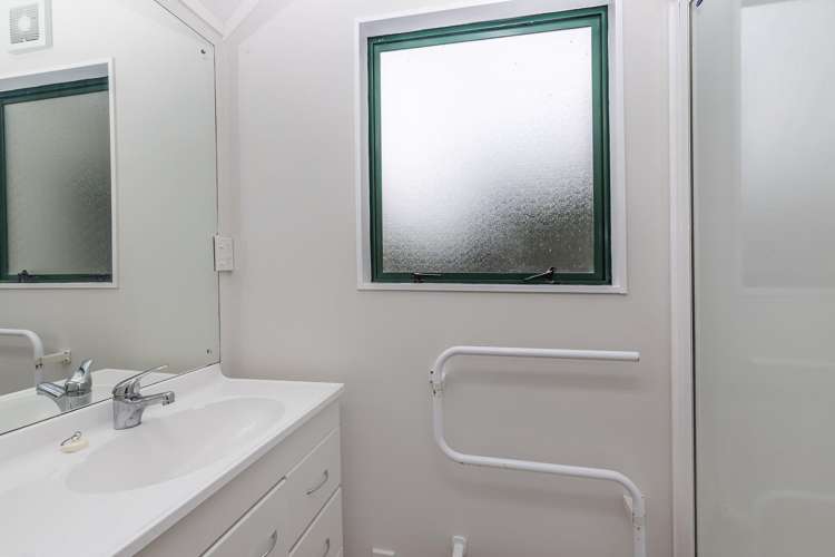 12 & 12A Wairaka Road Pukerua Bay_11