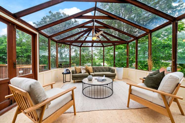 56 Waiatarua Road Remuera_16