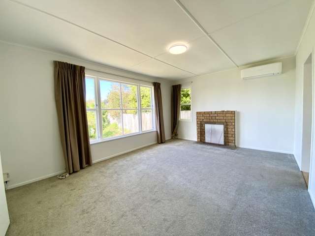 2 Aronui Terrace Kelston_2