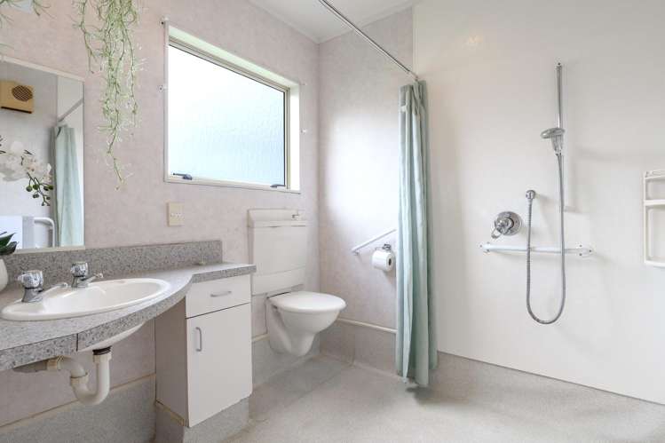 30 Racecourse Way Gate Pa_11