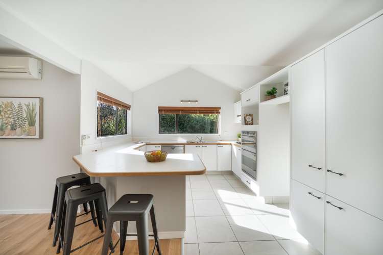 12 Longmont Terrace Churton Park_7