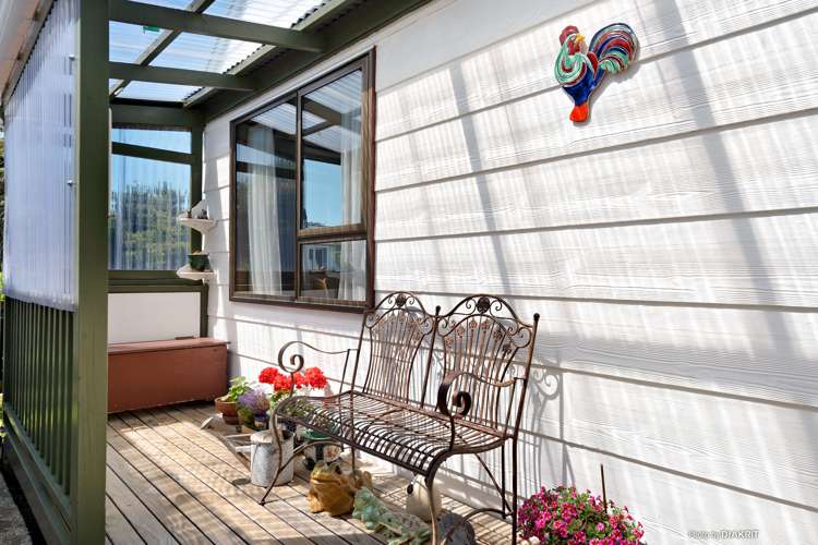 104 Tauhinu Road Miramar_11