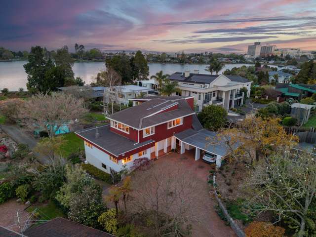 Once-in-a-Lifetime Lakefront Opportunity