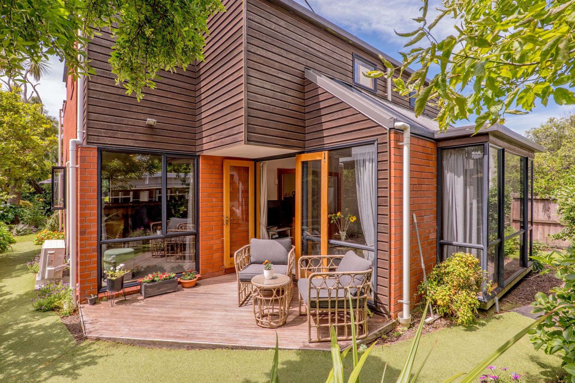 2/180 Main Road Redcliffs_0