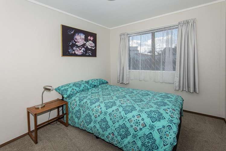 12 Cypress Gardens Place Onerahi_7