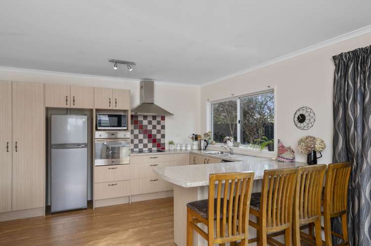 76 Blake Boulevard Papamoa_1