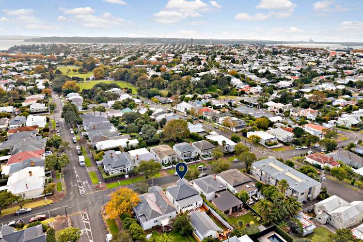 96 Crummer Road Grey Lynn_19