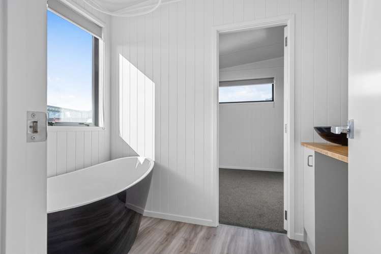 1 Tiny Home Situated Annesbrook_9