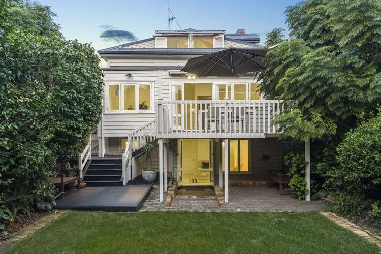 1 Huia Street Devonport_18