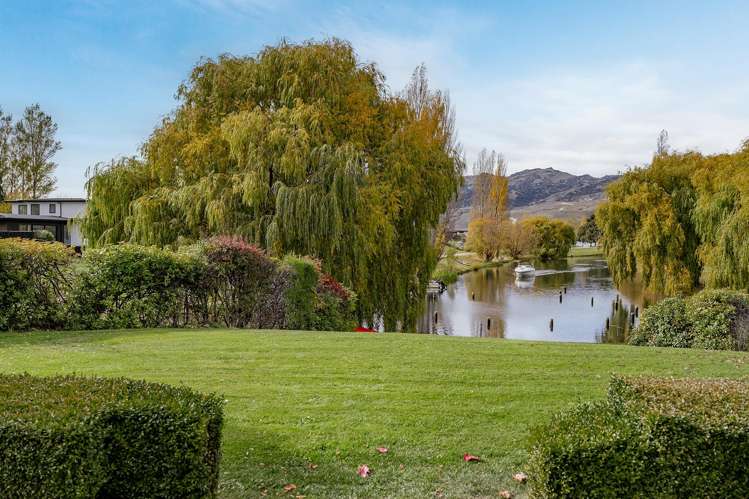 12 Ferry Lane, Pisa Moorings_4
