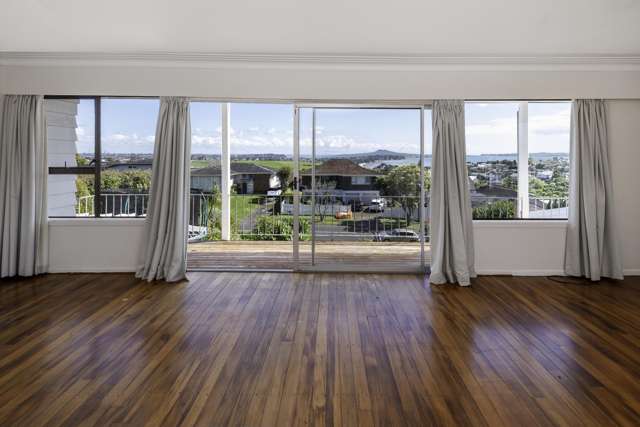 12 Copperfield Terrace Mellons Bay_1