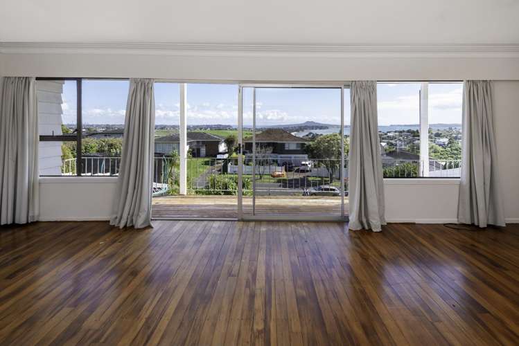 12 Copperfield Terrace Mellons Bay_1