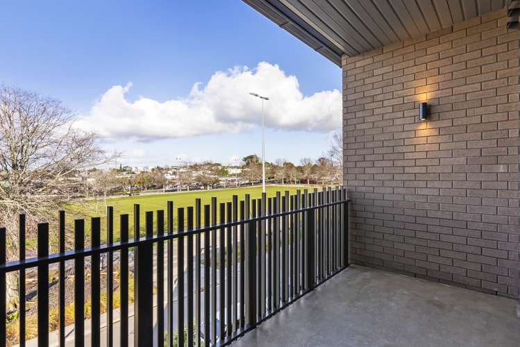 201/36A Greenslade Crescent Northcote_14