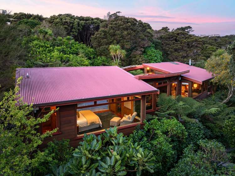 68-70 Matakatia Parade Matakatia_14