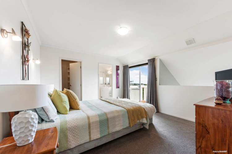 5 Frenz Drive Titirangi_6