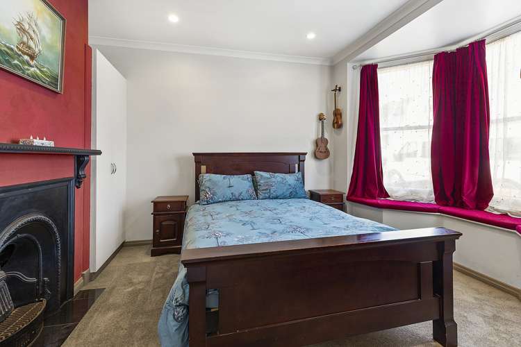 27 Donald Mclean Street Newtown_11