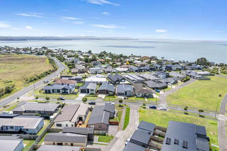 7 Poutawa Lane Clarks Beach_17