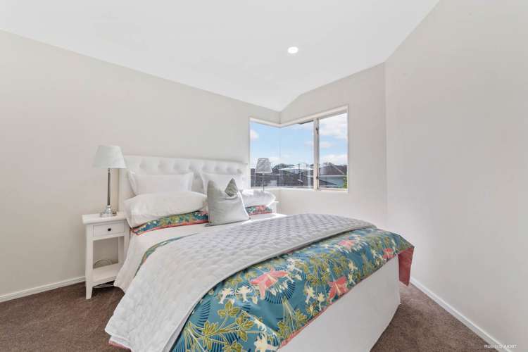 2/10 Walter Street Hauraki_7