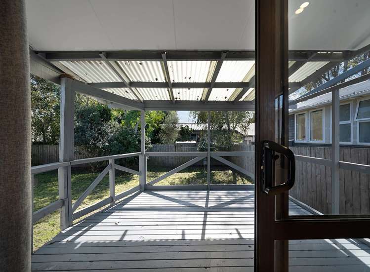 134 Mcleod Road Te Atatu South_14