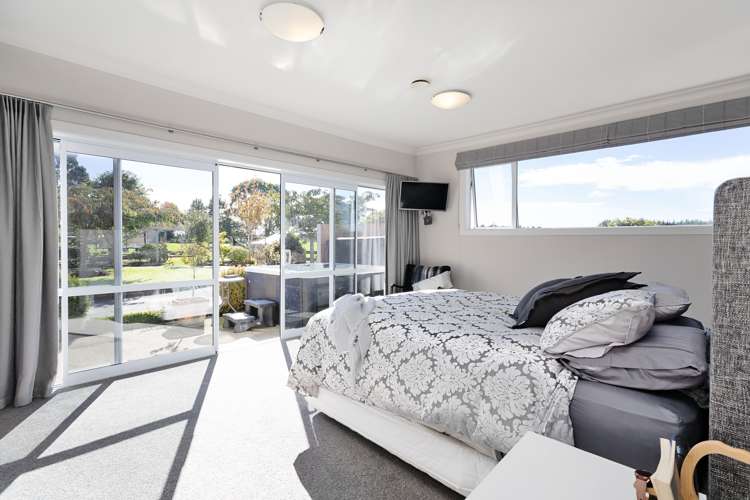 223 Roslyn Road Roslyn Bush_5