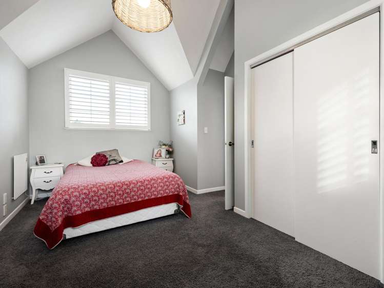 992 River Road Queenwood_15