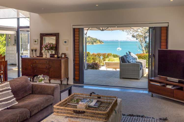 8 Esslin Road Surfdale_8