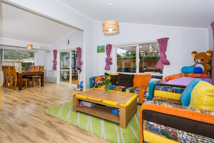 71 Ravenwood Drive Forrest Hill_7