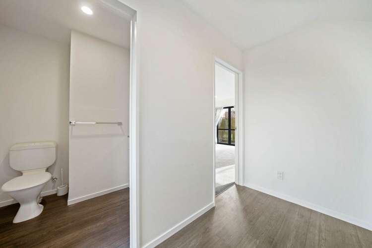 2/337 Selwyn Street Addington_8