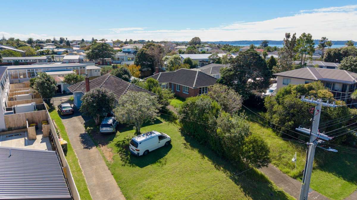 11 & 13 Toru Street_3