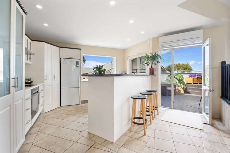 61 Quadrant Road Onehunga_10