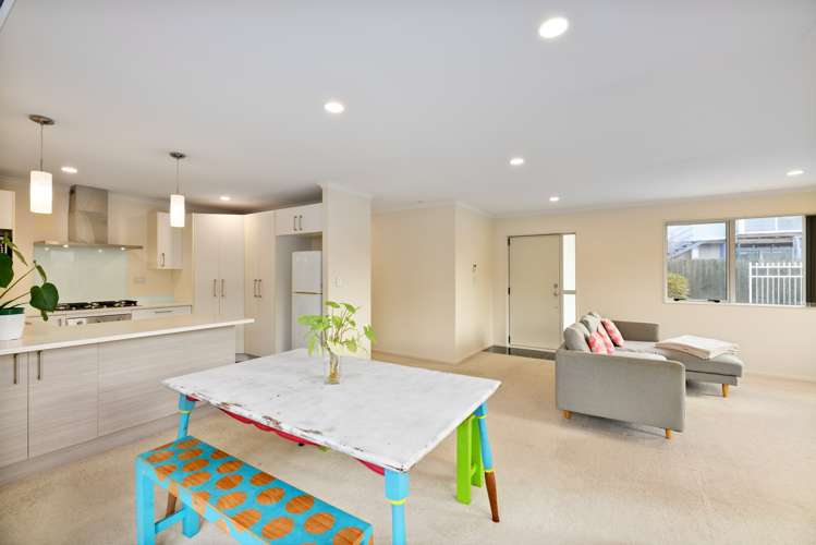 106c Simpson Road Henderson Valley_17