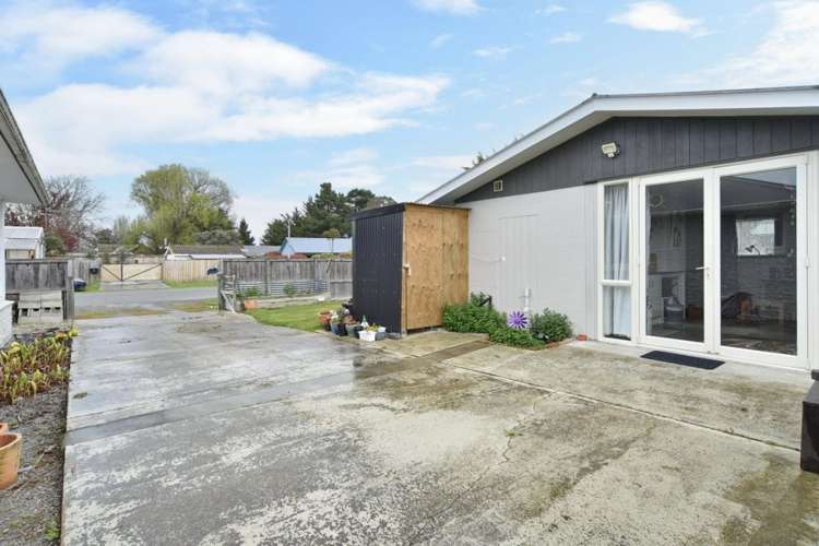 27 Kings Avenue Waikuku Beach_13