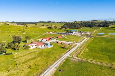454 West Coast Road_2