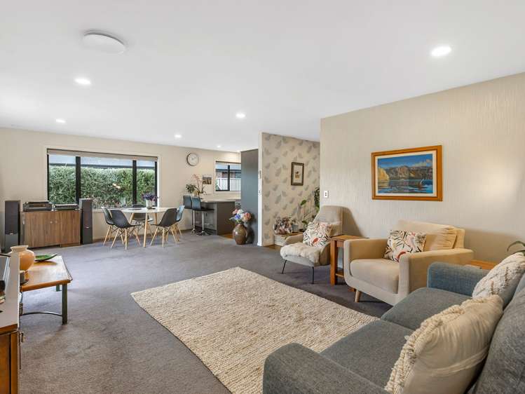17 Larch Crescent Alexandra_1